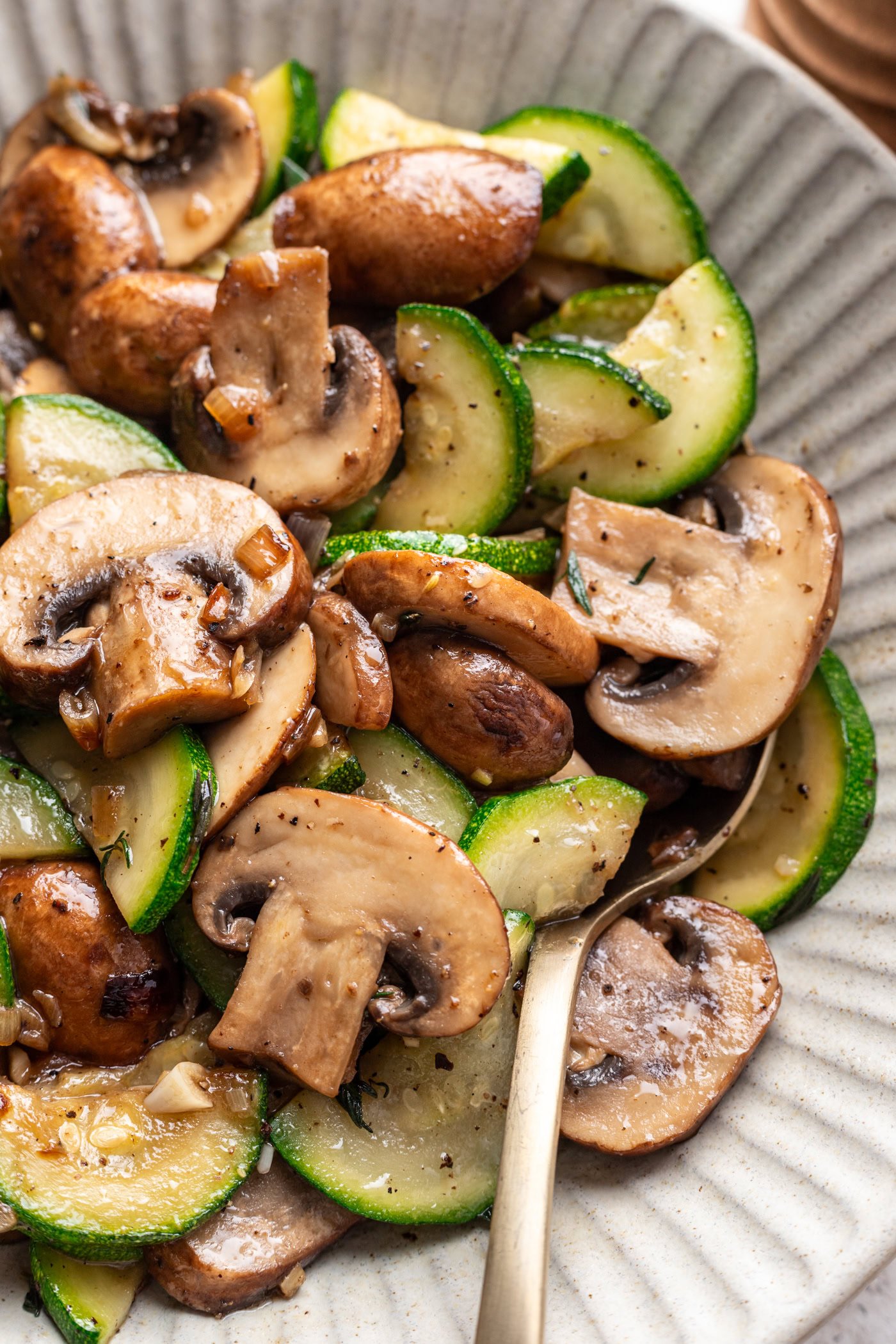 Semiz ayollar bilan jinsiy aloqa Yosh transseksual