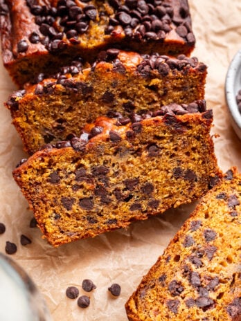 chocolate chip pumpkin banana bread sliced